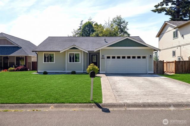 7947 E Golf Course Drive, Blaine, WA 98230