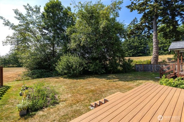 7947 E Golf Course Drive, Blaine, WA 98230
