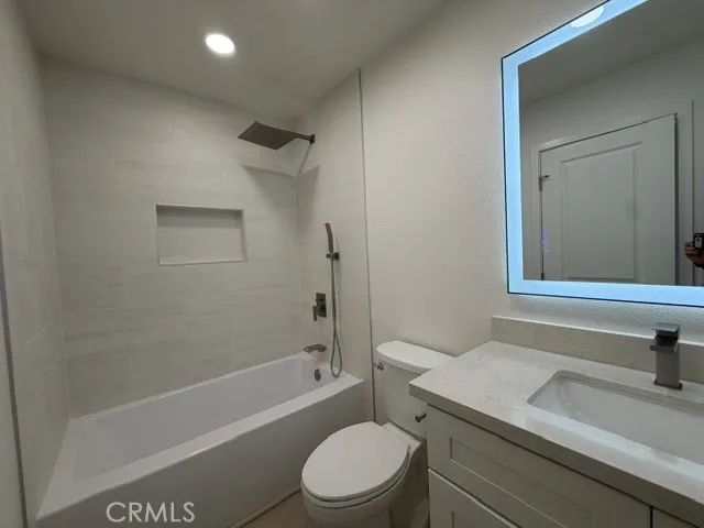 15662 Pacific, Tustin, CA 92780