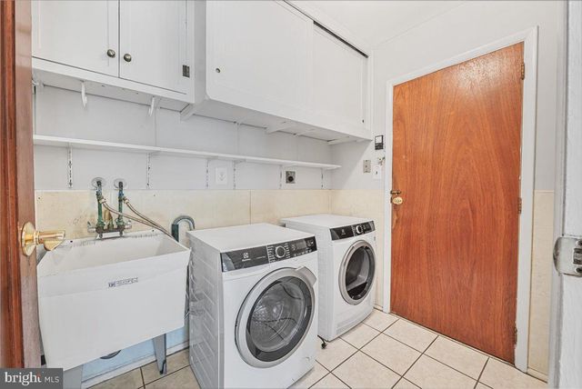 7121 PANORAMA DR, Rockville, MD 20855