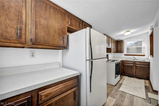 149 Fay Avenue, Avon Lake, OH 44012