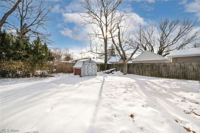 149 Fay Avenue, Avon Lake, OH 44012