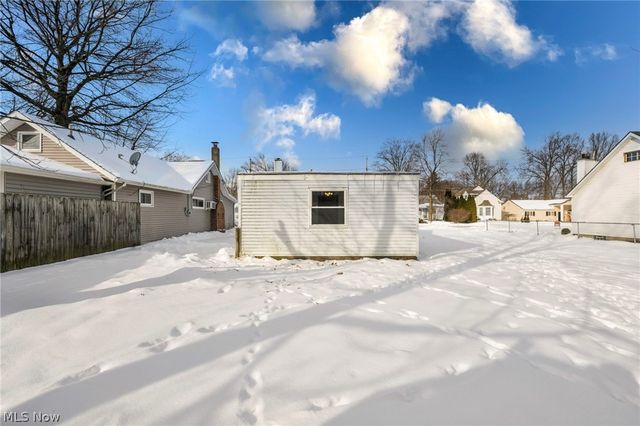 149 Fay Avenue, Avon Lake, OH 44012