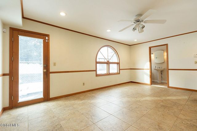 22 Danielwood Drive, Colonie, NY 12211