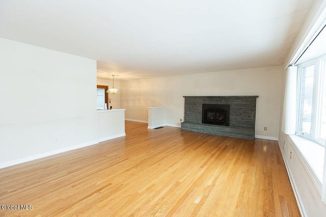 22 Danielwood Drive, Colonie, NY 12211