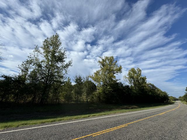 137 CR 2362, Clarksville, TX 75412