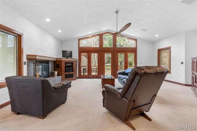 11 Jennifer Lane, Collinsville, IL 62234