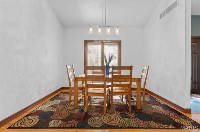 11 Jennifer Lane, Collinsville, IL 62234