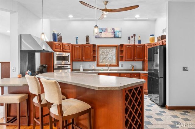 11 Jennifer Lane, Collinsville, IL 62234