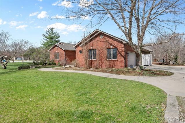 11 Jennifer Lane, Collinsville, IL 62234