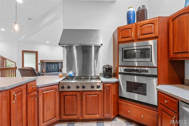 11 Jennifer Lane, Collinsville, IL 62234