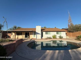 625 N Brown Avenue, Tucson, AZ 85710