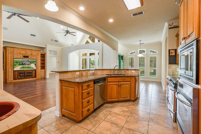 5809 Nutcracker Drive, Granbury, TX 76049