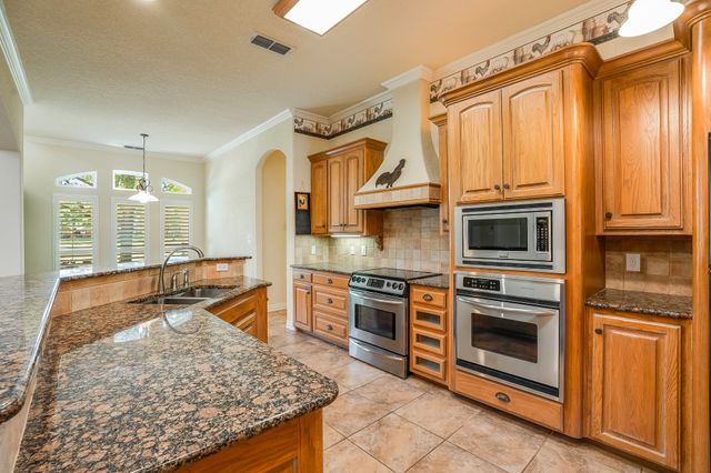5809 Nutcracker Drive, Granbury, TX 76049