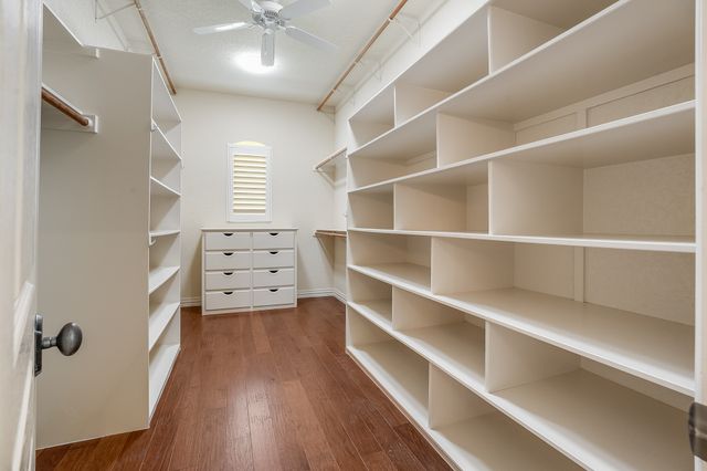 5809 Nutcracker Drive, Granbury, TX 76049