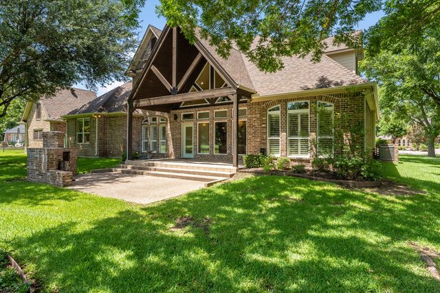 5809 Nutcracker Drive, Granbury, TX 76049