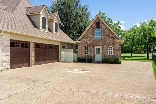 5809 Nutcracker Drive, Granbury, TX 76049