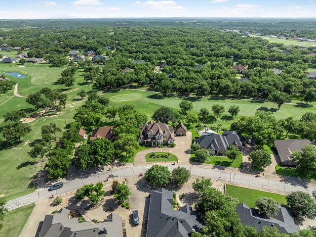 5809 Nutcracker Drive, Granbury, TX 76049