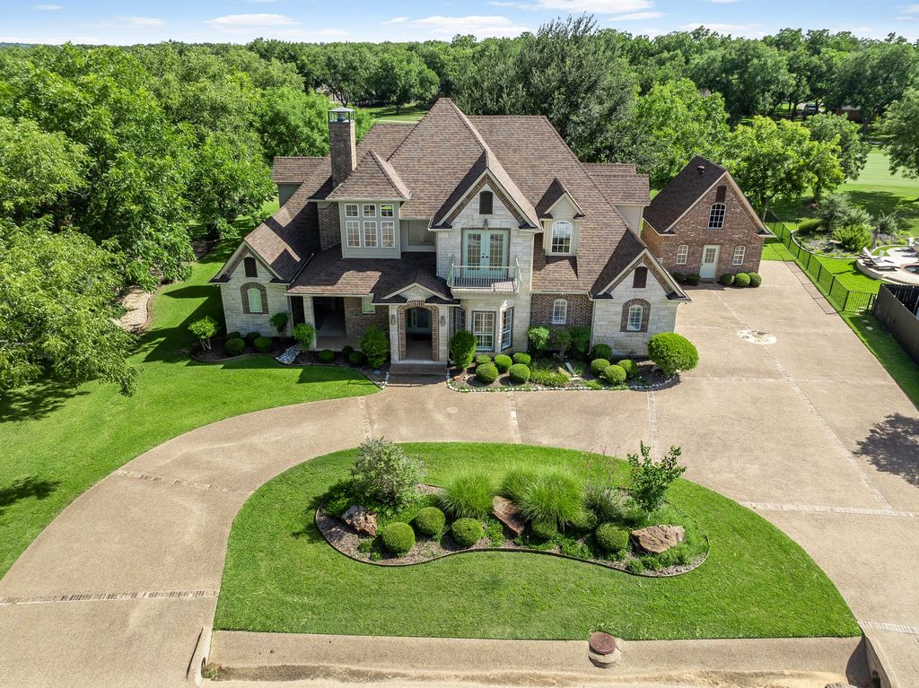 5809 Nutcracker Drive, Granbury, TX 76049