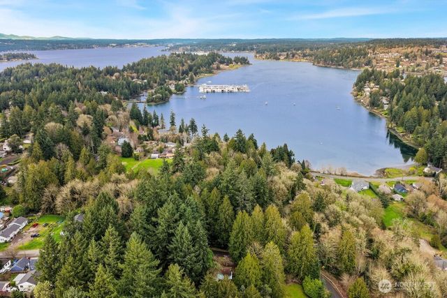 3500 NW 18th Street, Bremerton, WA 98312