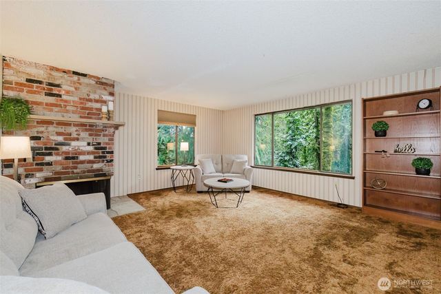 3500 NW 18th Street, Bremerton, WA 98312