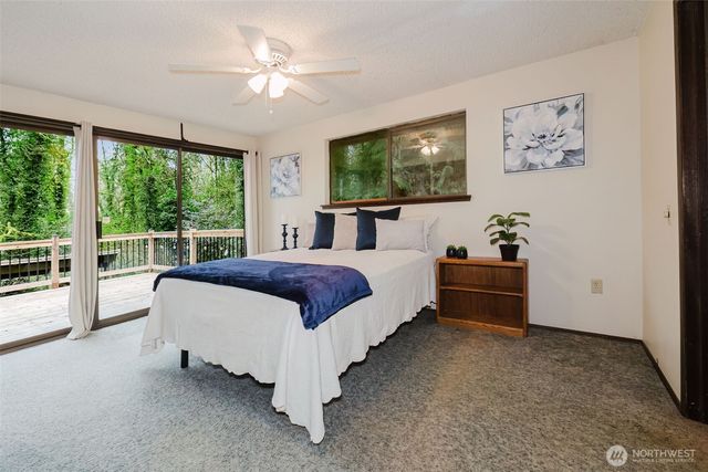 3500 NW 18th Street, Bremerton, WA 98312