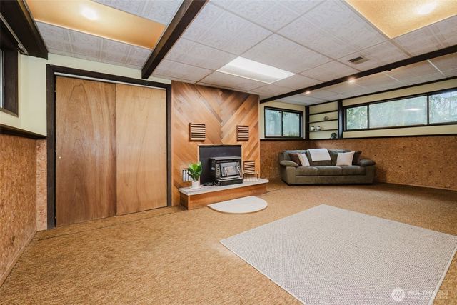 3500 NW 18th Street, Bremerton, WA 98312