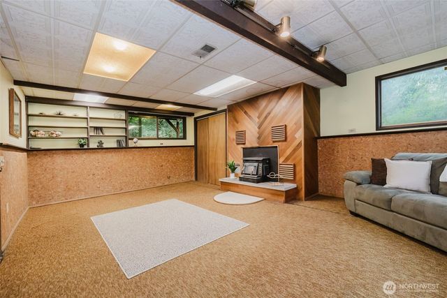 3500 NW 18th Street, Bremerton, WA 98312