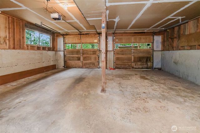 3500 NW 18th Street, Bremerton, WA 98312