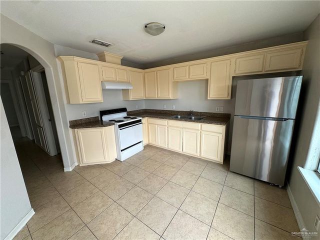 209 N Rockport Street, Alton, TX 78573