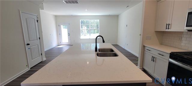 909 Scott Ter, Henrico, VA 23227