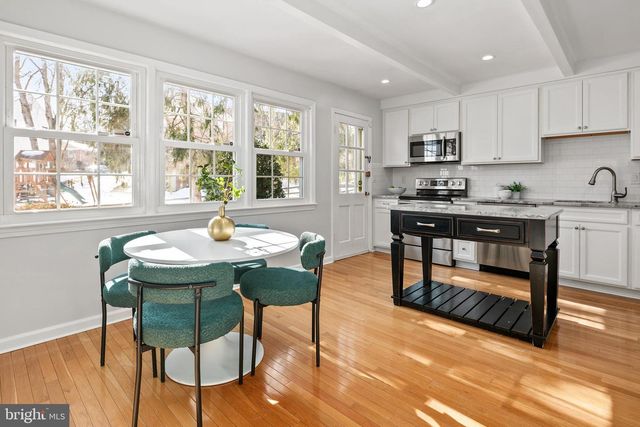 7002 OLD CABIN LN, Rockville, MD 20852