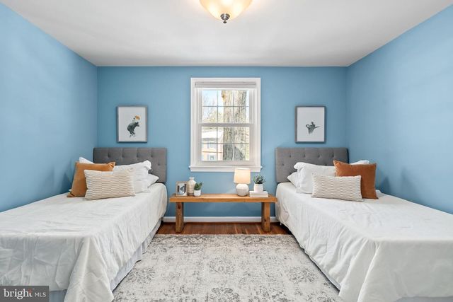 7002 OLD CABIN LN, Rockville, MD 20852