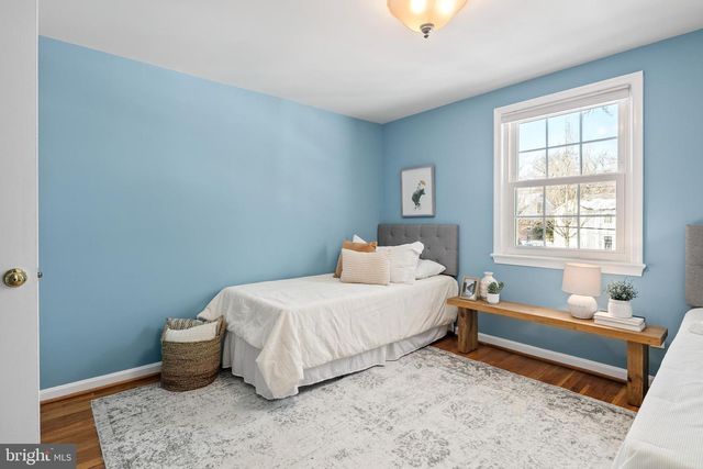 7002 OLD CABIN LN, Rockville, MD 20852