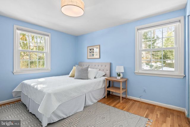 7002 OLD CABIN LN, Rockville, MD 20852