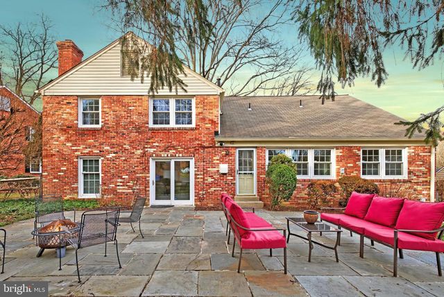 7002 OLD CABIN LN, Rockville, MD 20852