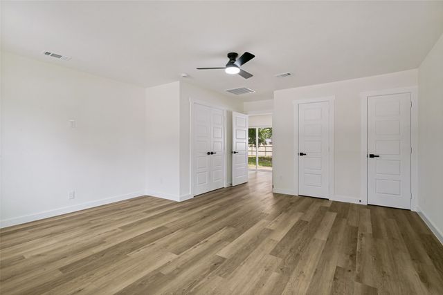 2325 Lake By Drive, Irving, TX 75060