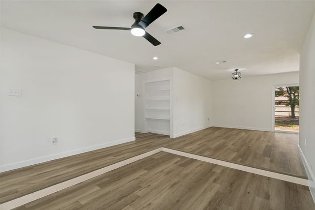 2325 Lake By Drive, Irving, TX 75060