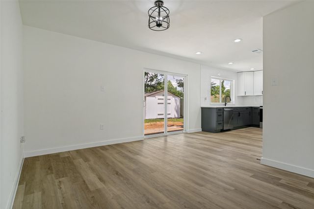 2325 Lake By Drive, Irving, TX 75060