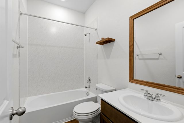 605 Cozy Greens, Lavon, TX 75166