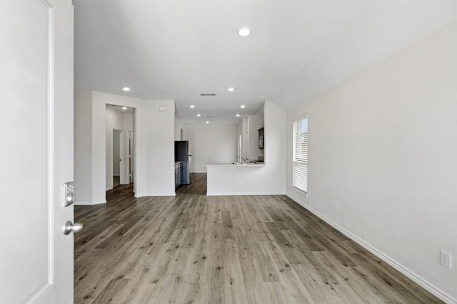 605 Cozy Greens, Lavon, TX 75166