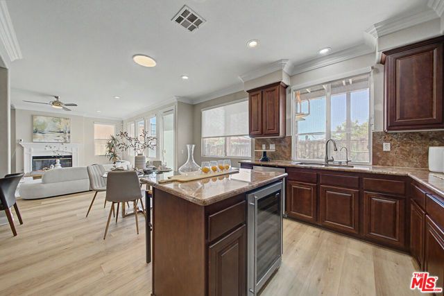 2259 Junipero Avenue, Signal Hill, CA 90755