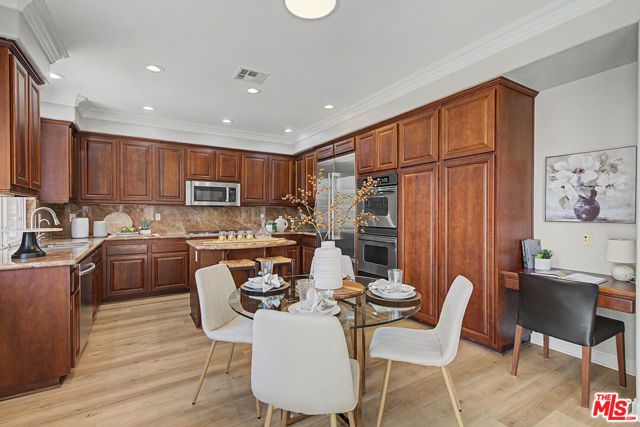 2259 Junipero Avenue, Signal Hill, CA 90755