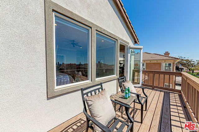 2259 Junipero Avenue, Signal Hill, CA 90755