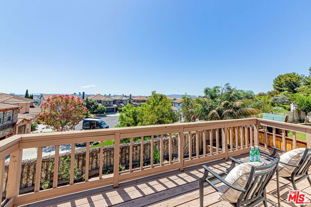 2259 Junipero Avenue, Signal Hill, CA 90755