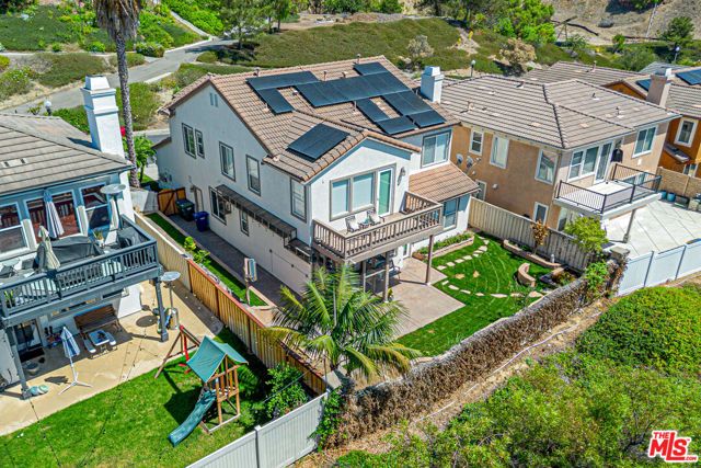 2259 Junipero Avenue, Signal Hill, CA 90755