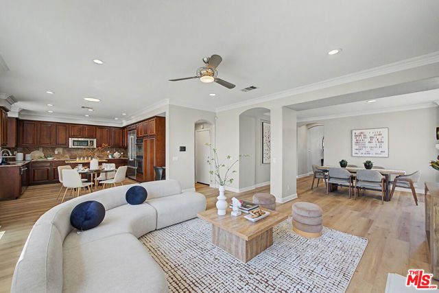 2259 Junipero Avenue, Signal Hill, CA 90755