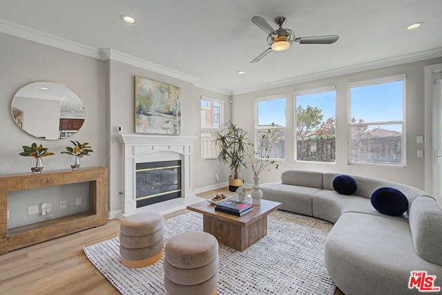 2259 Junipero Avenue, Signal Hill, CA 90755