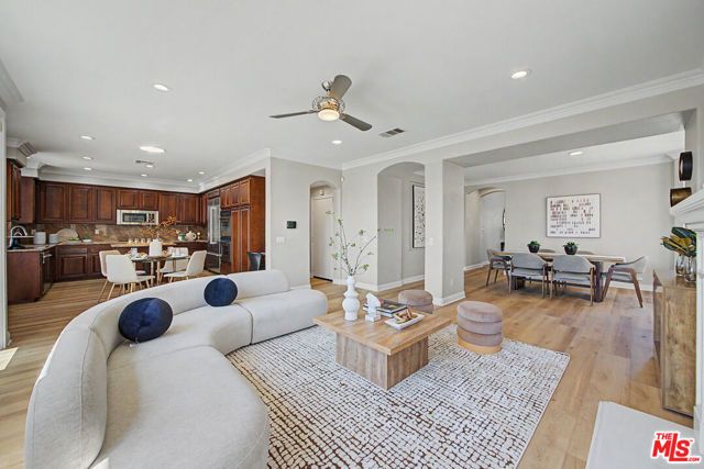 2259 Junipero Avenue, Signal Hill, CA 90755