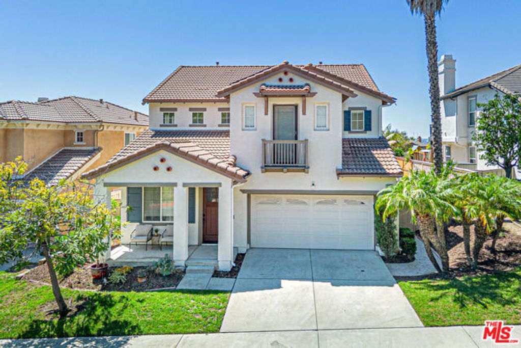 2259 Junipero Avenue, Signal Hill, CA 90755